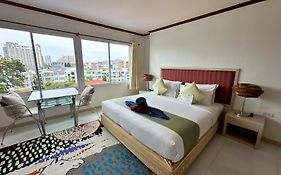 Thipurai Beach Hotel